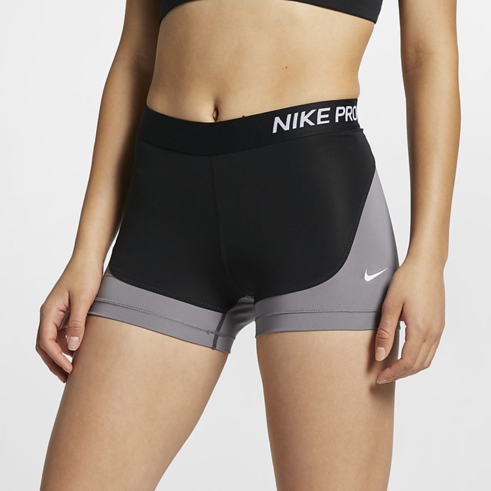 Nike Women's Athletic Shorts in Black and Gray